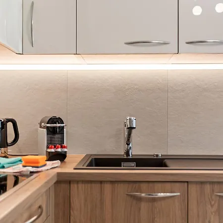 Zermatt, 4 Pers, 3 Lits - Balcon Avec Vue Et Petit Jardin شقة