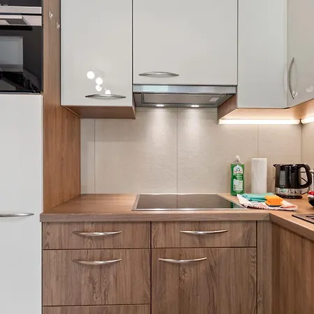 Zermatt, 4 Pers, 3 Lits - Balcon Avec Vue Et Petit Jardin شقة