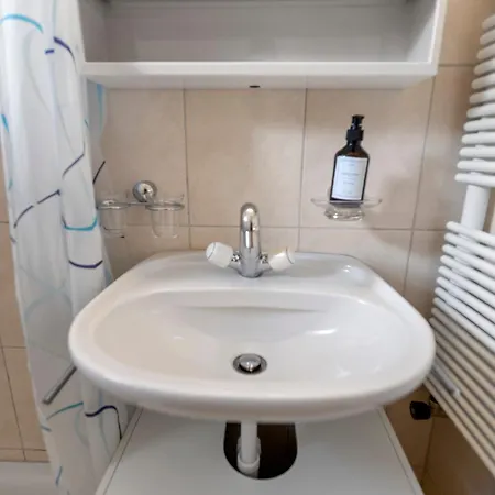 Zermatt, 4 Pers, 3 Lits - Balcon Avec Vue Et Petit Jardin * زيرمات